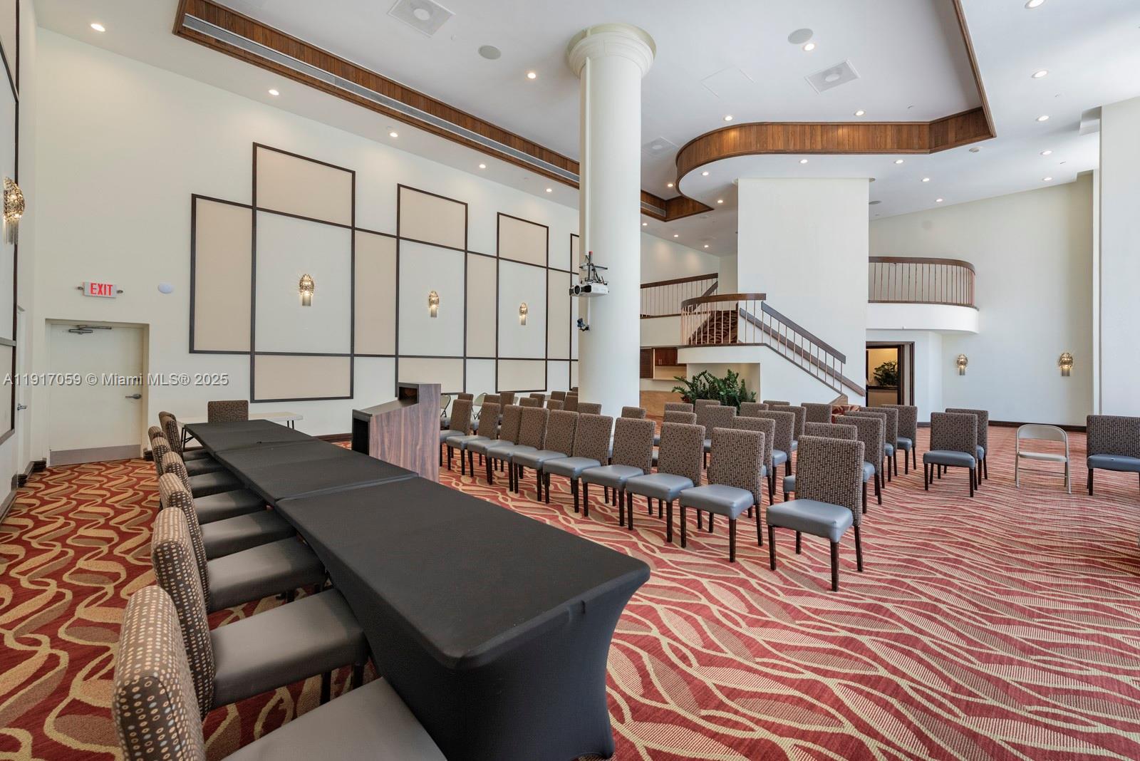20281 E Country Club Dr #1009, Aventura FL 33180