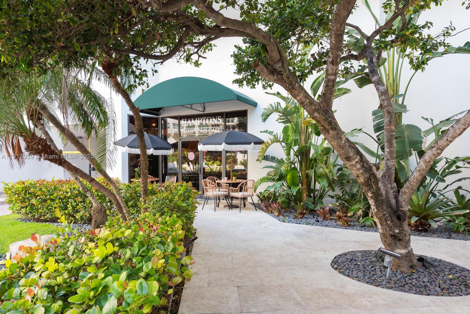 20281 E Country Club Dr #1009, Aventura FL 33180