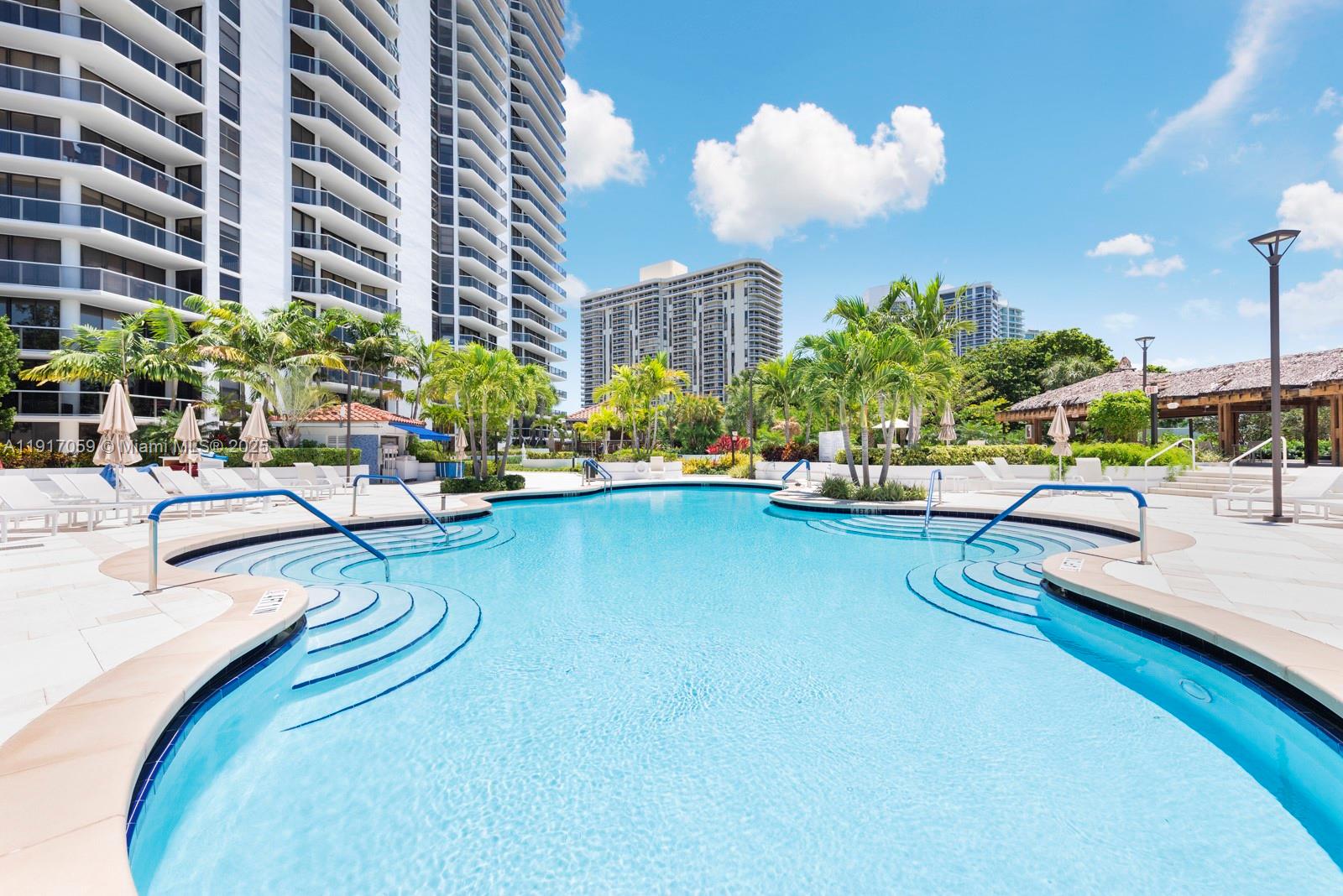 20281 E Country Club Dr #1009, Aventura FL 33180