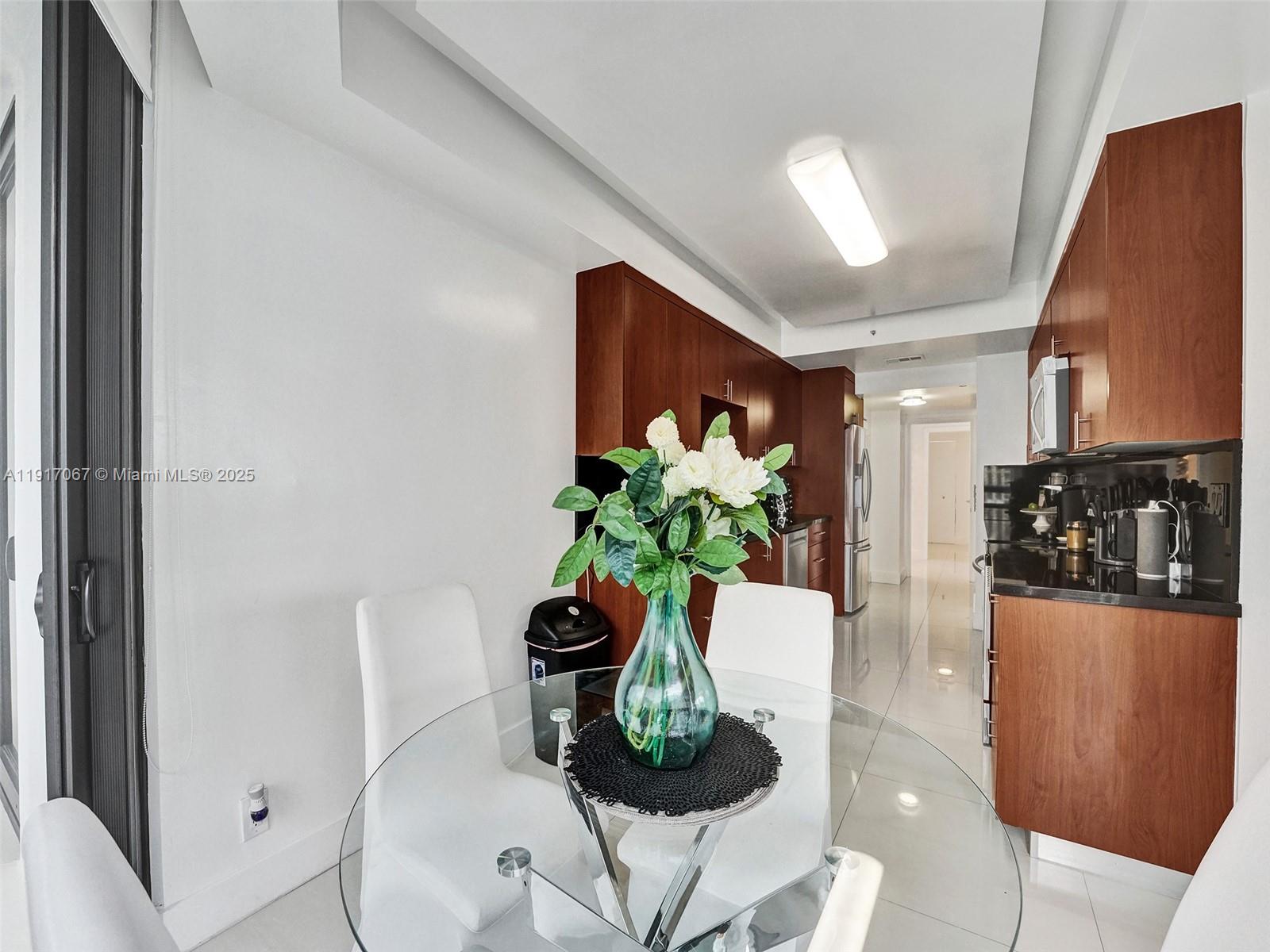 20281 E Country Club Dr #1114, Aventura FL 33180