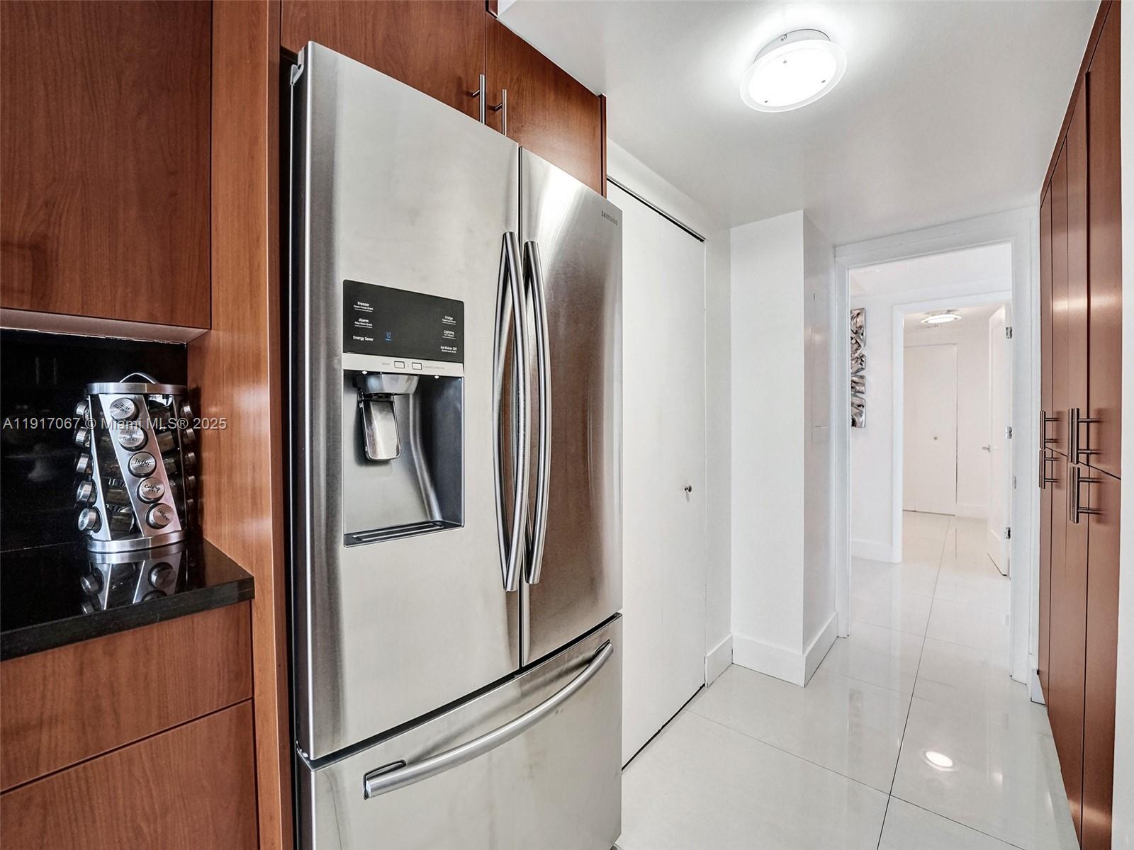 20281 E Country Club Dr #1114, Aventura FL 33180