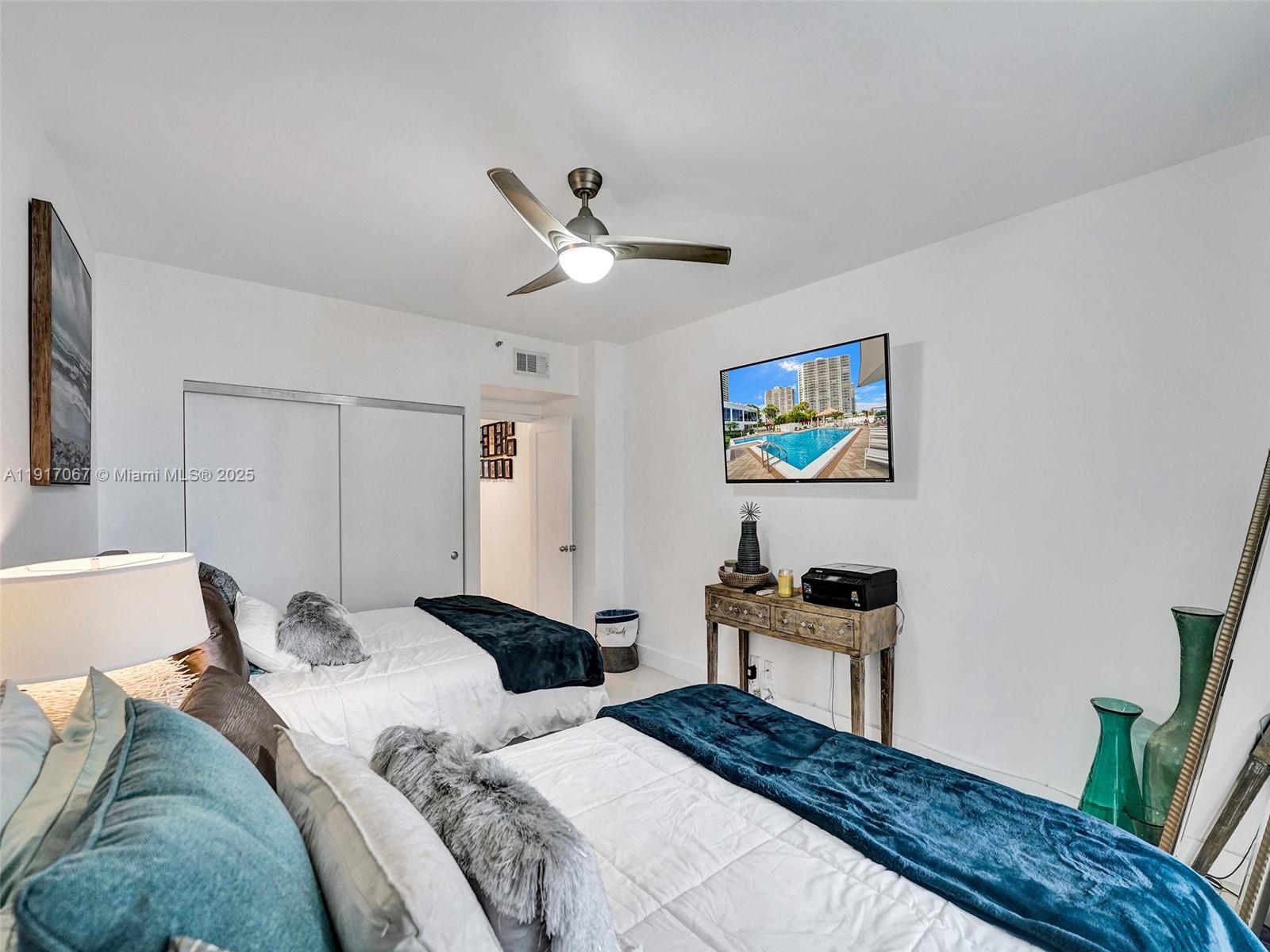 20281 E Country Club Dr #1114, Aventura FL 33180