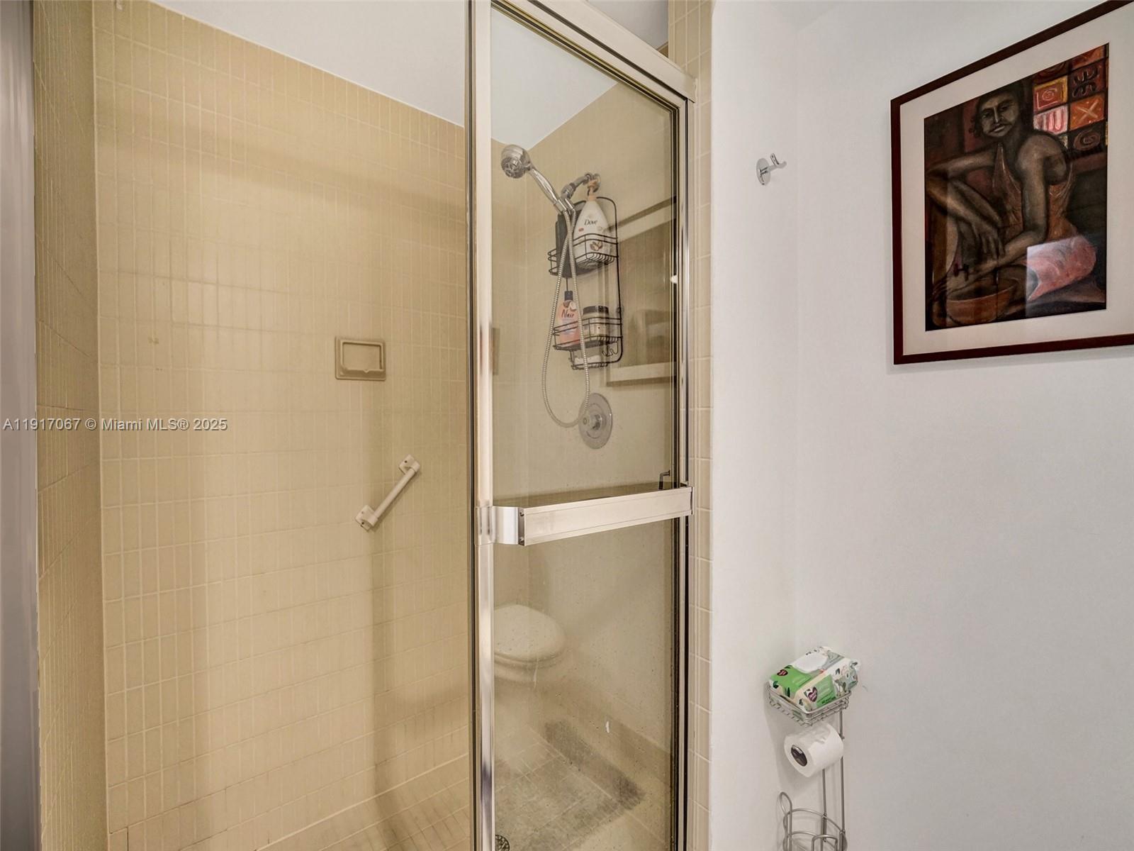 20281 E Country Club Dr #1114, Aventura FL 33180