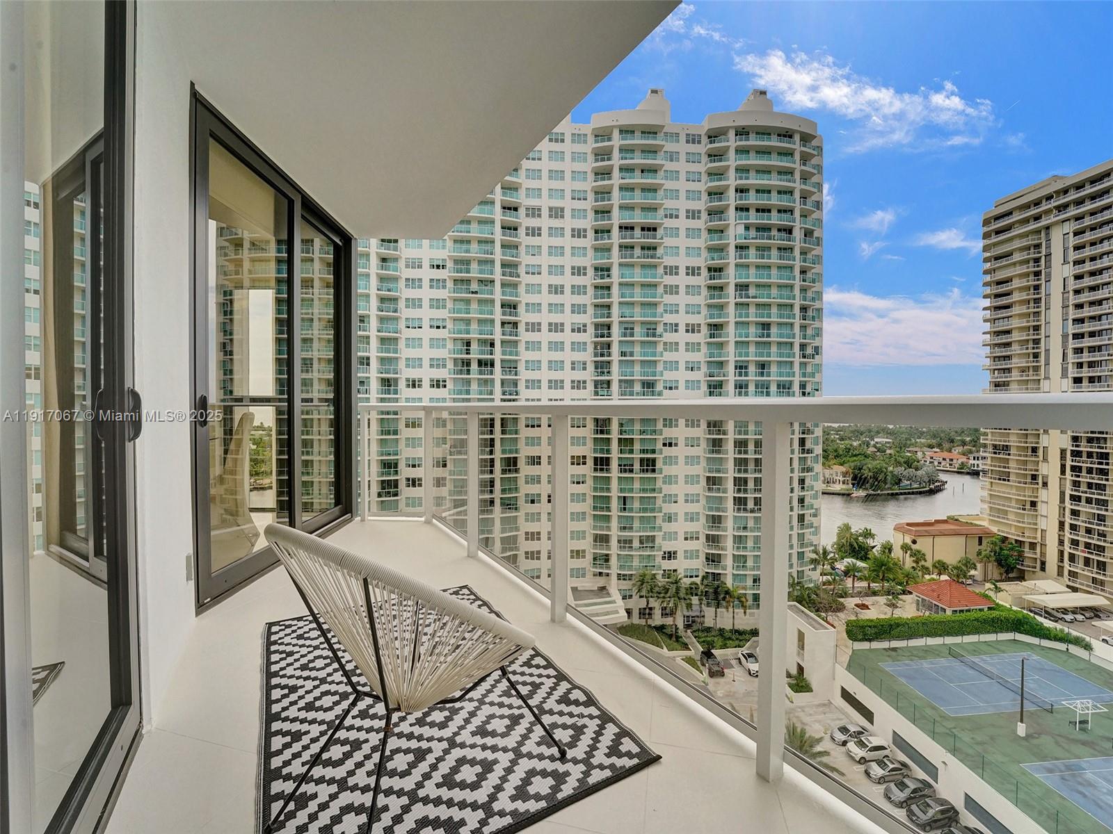 20281 E Country Club Dr #1114, Aventura FL 33180