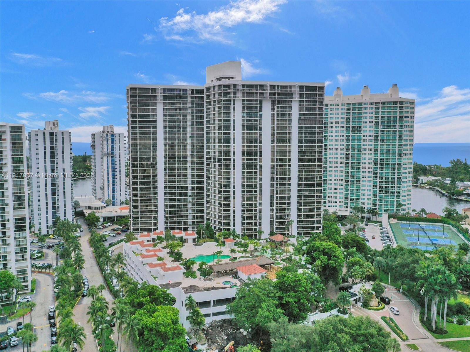 20281 E Country Club Dr #1114, Aventura FL 33180
