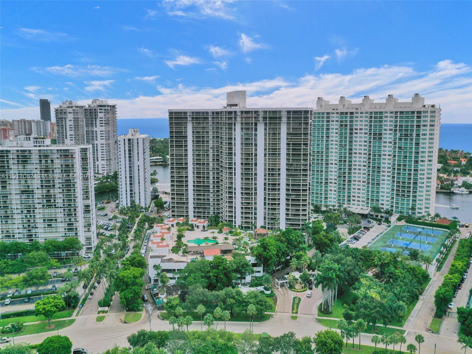 20281 E Country Club Dr #1114, Aventura FL 33180