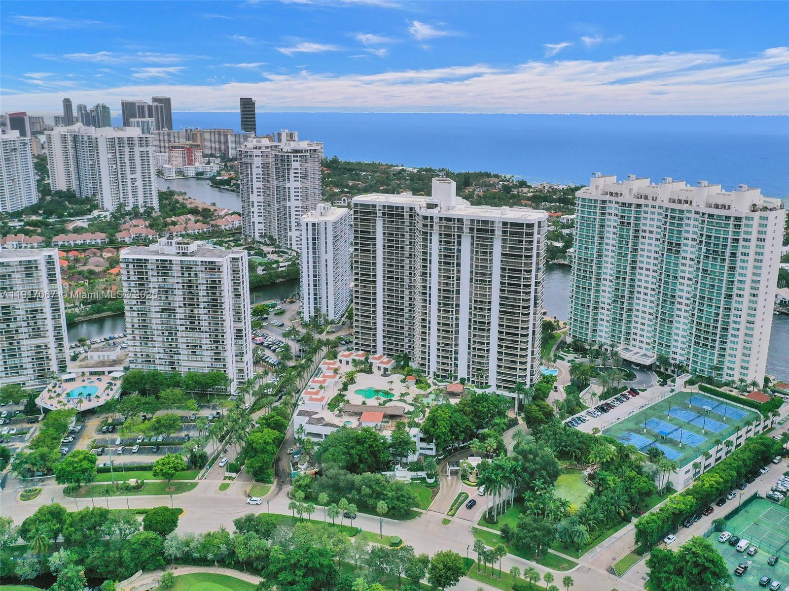 20281 E Country Club Dr #1114, Aventura FL 33180
