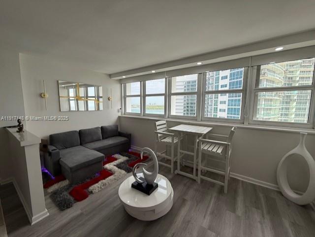 10275 Collins Ave #1505, Bal Harbour FL 33154