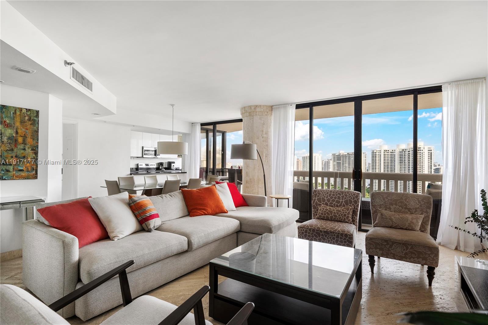 1000 W Island Blvd #2407, Aventura FL 33160