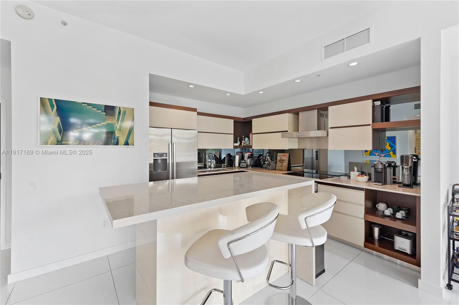 2100 Park Ave #201, Miami Beach FL 33139