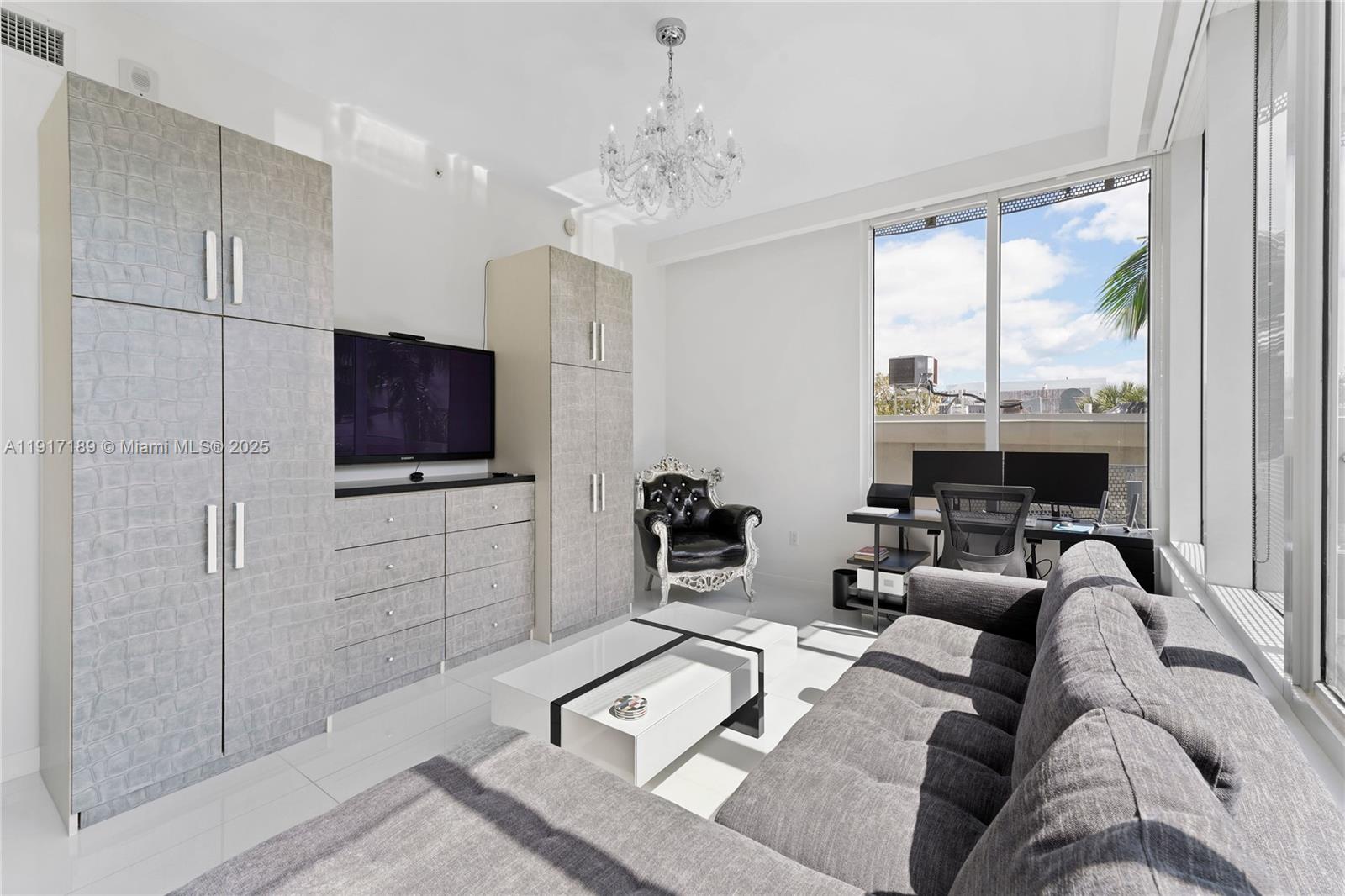2100 Park Ave #201, Miami Beach FL 33139