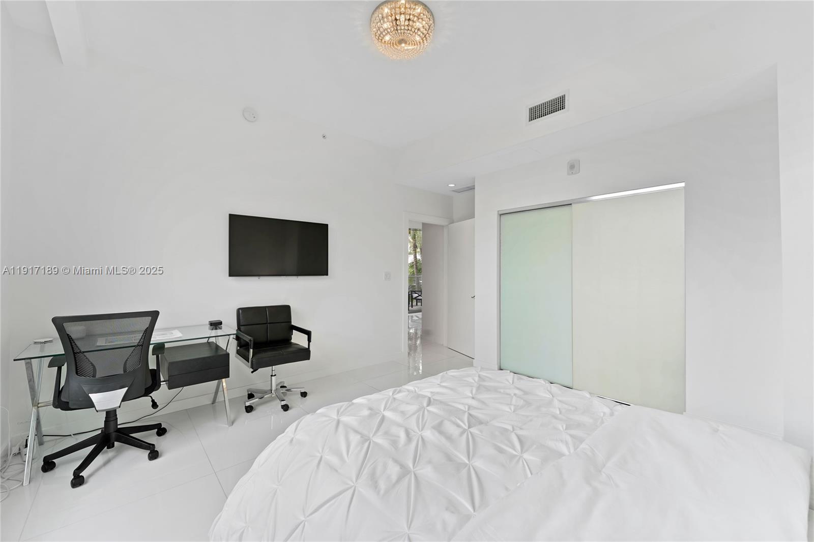 2100 Park Ave #201, Miami Beach FL 33139