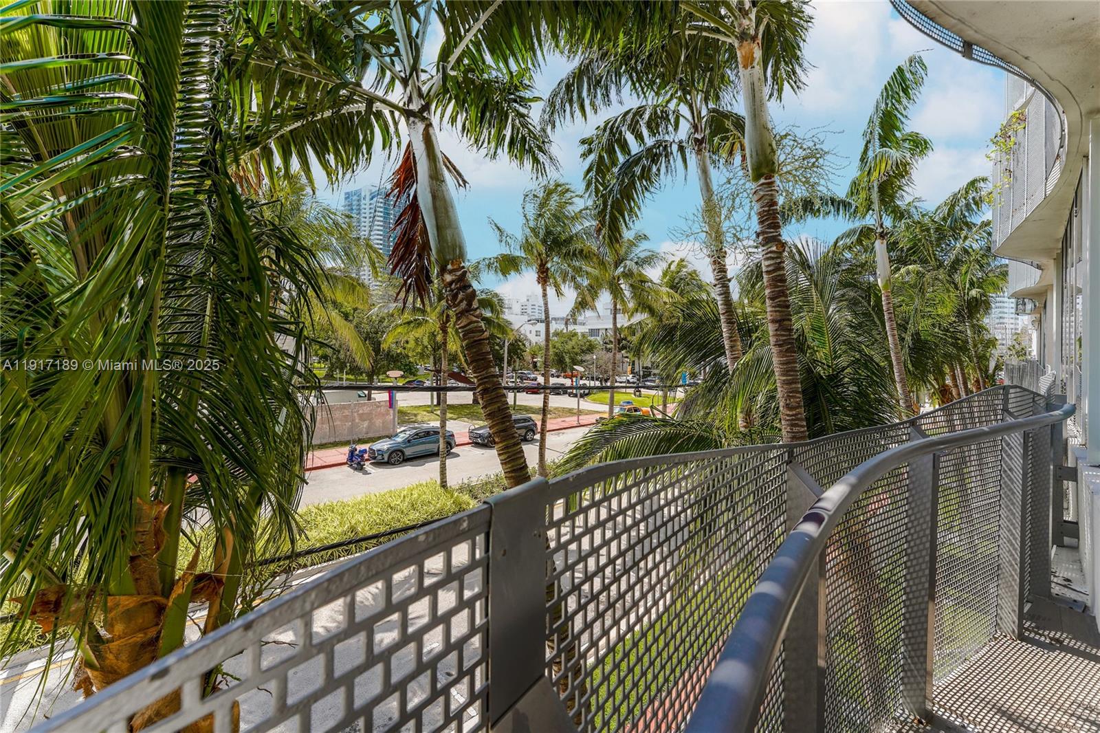 2100 Park Ave #201, Miami Beach FL 33139