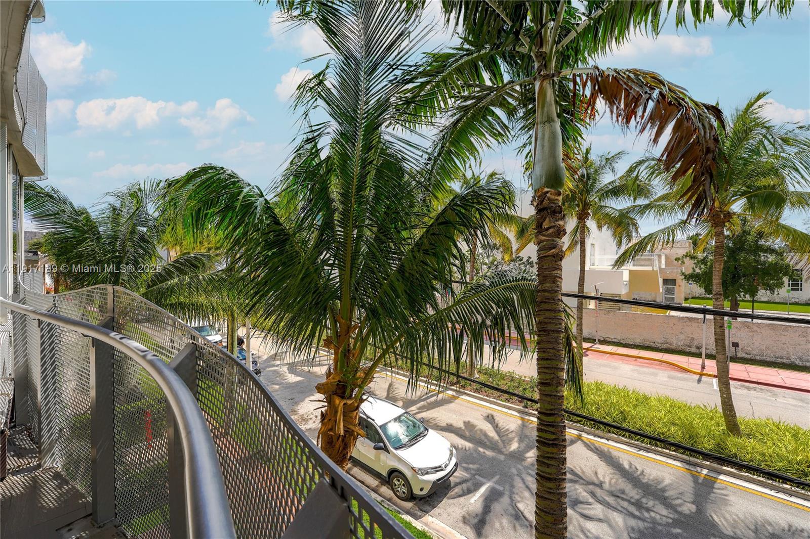 2100 Park Ave #201, Miami Beach FL 33139