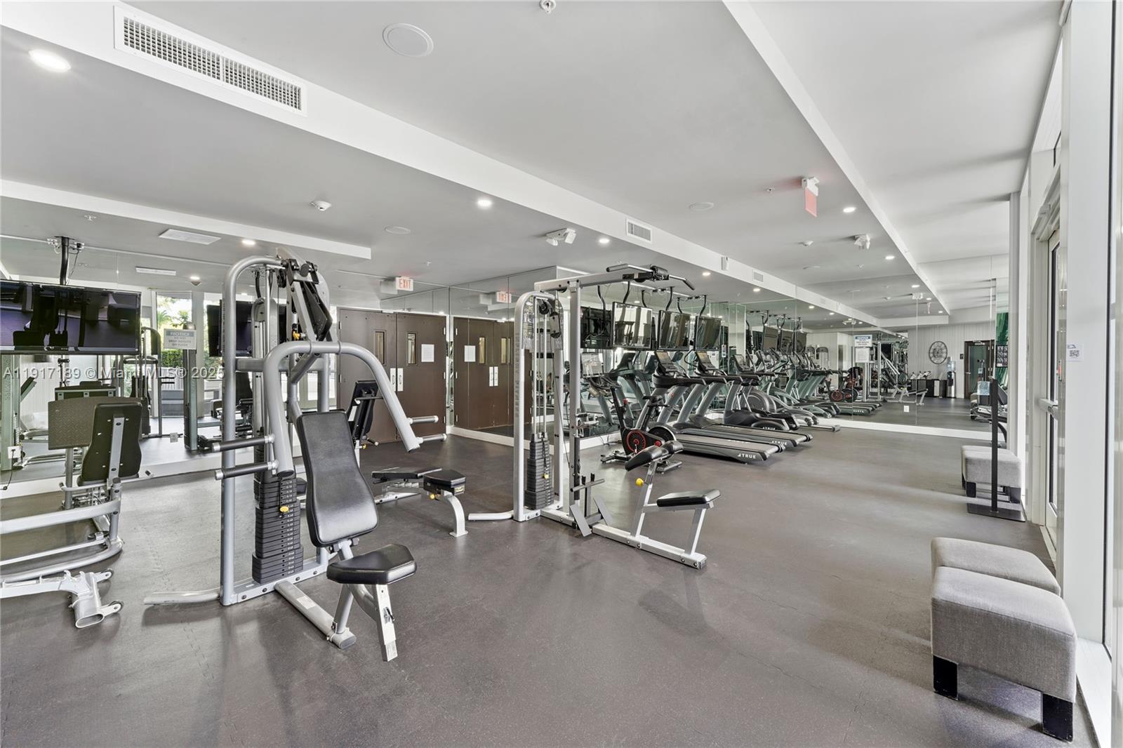 2100 Park Ave #201, Miami Beach FL 33139
