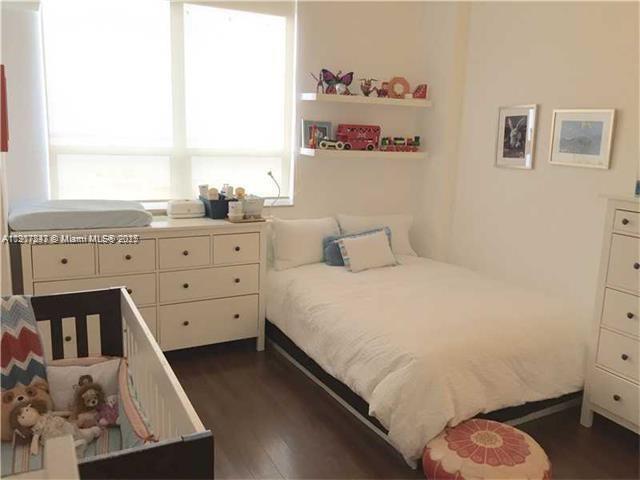 801 Brickell Key Blvd #3211, Miami FL 33131