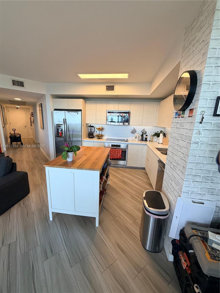 4250 Biscayne Blvd #902, Miami FL 33137