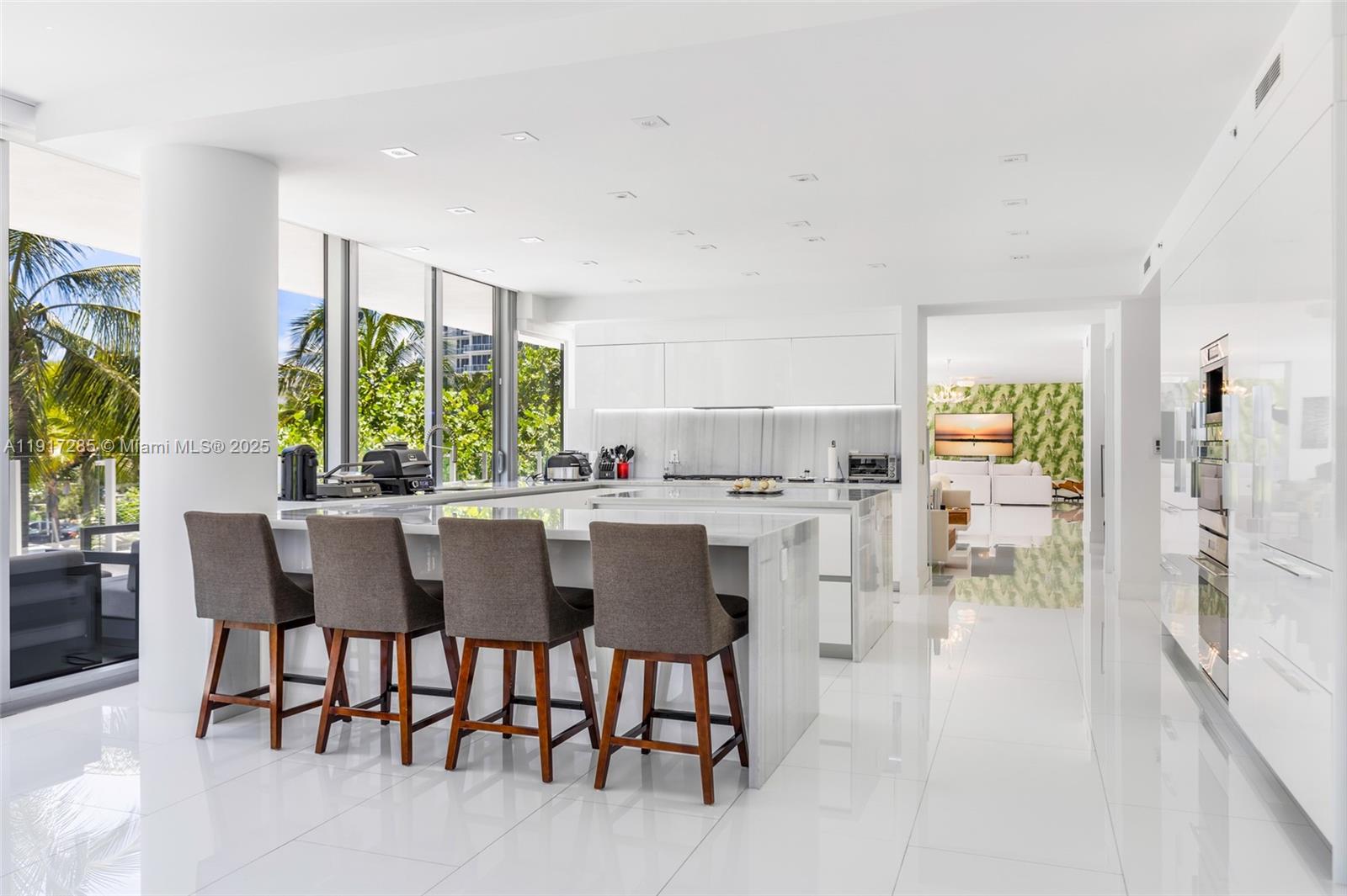 1 Collins Ave #207, Miami Beach FL 33139