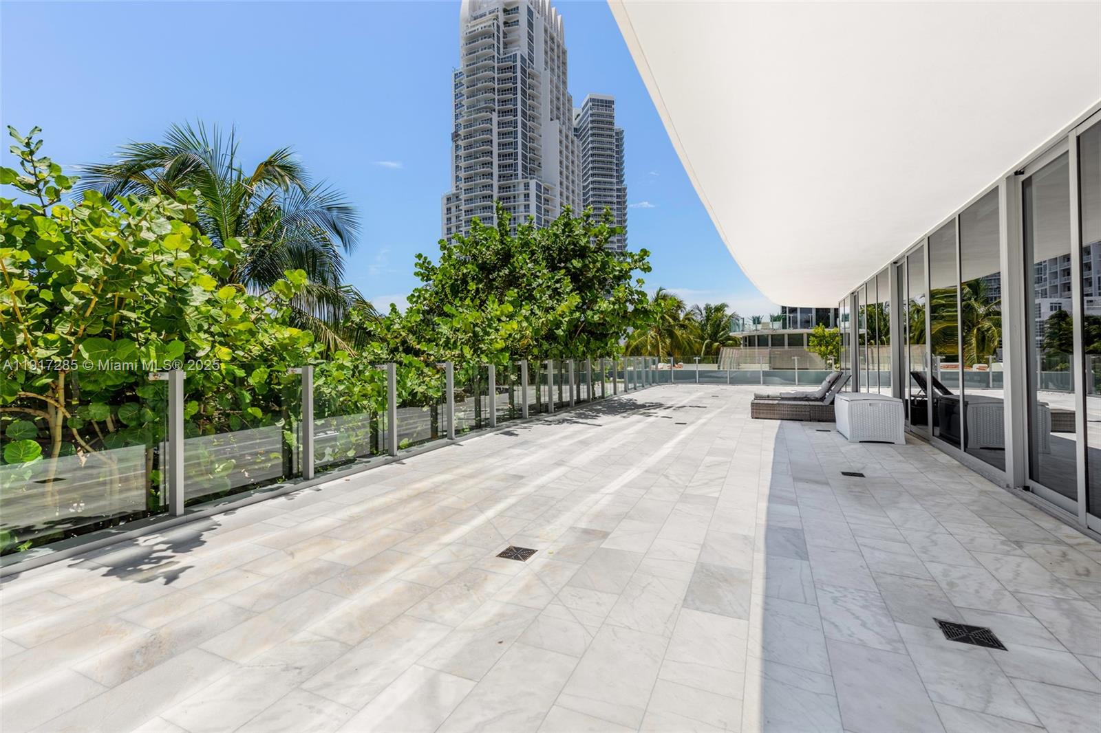 1 Collins Ave #207, Miami Beach FL 33139