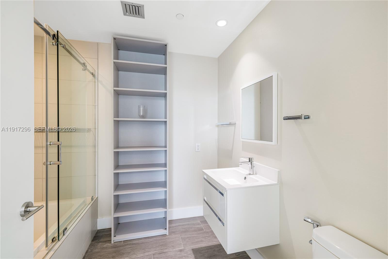 2900 NE 7th Ave #1807, Miami FL 33137