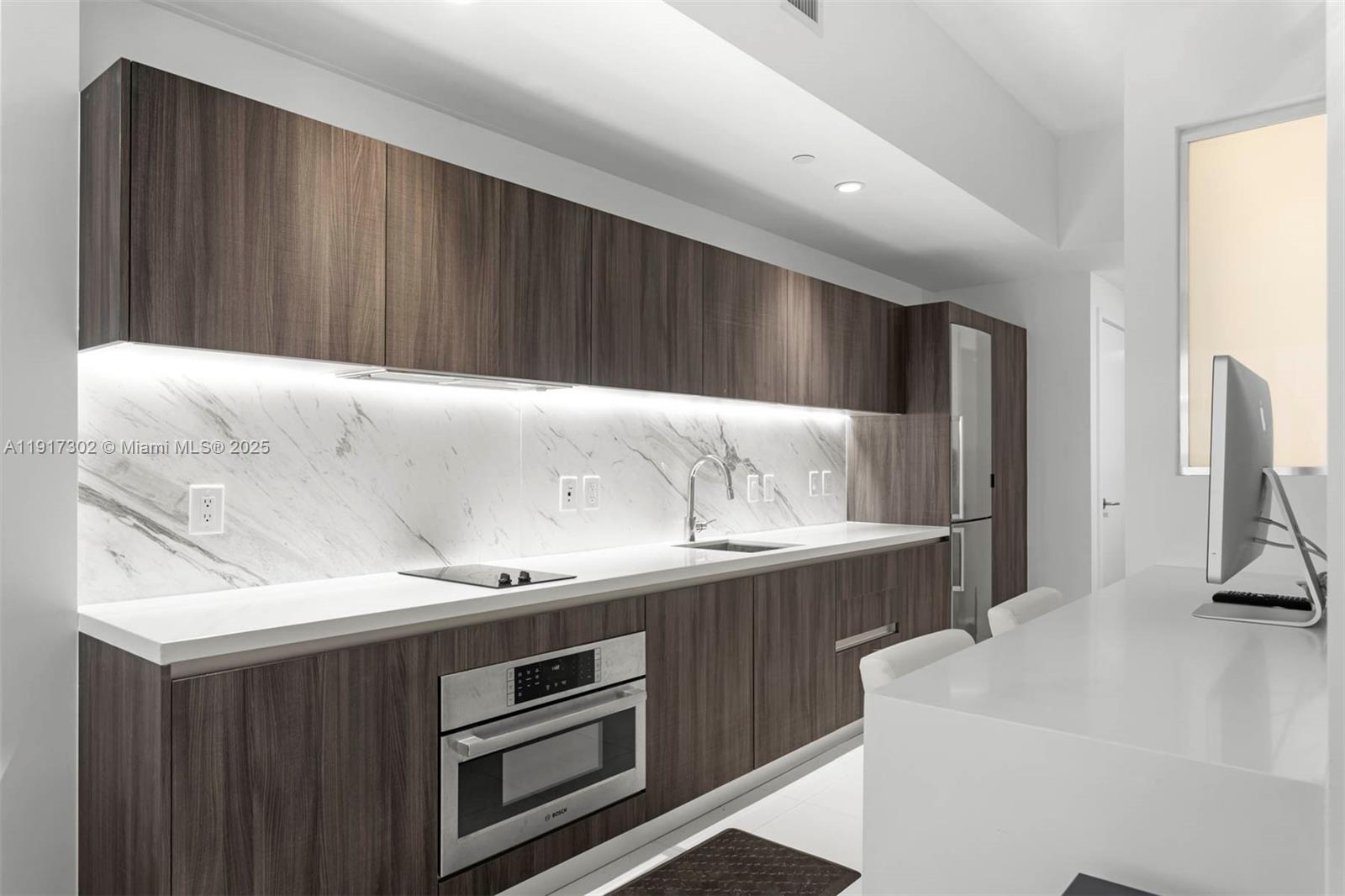 851 NE 1st Ave #300, Miami FL 33132