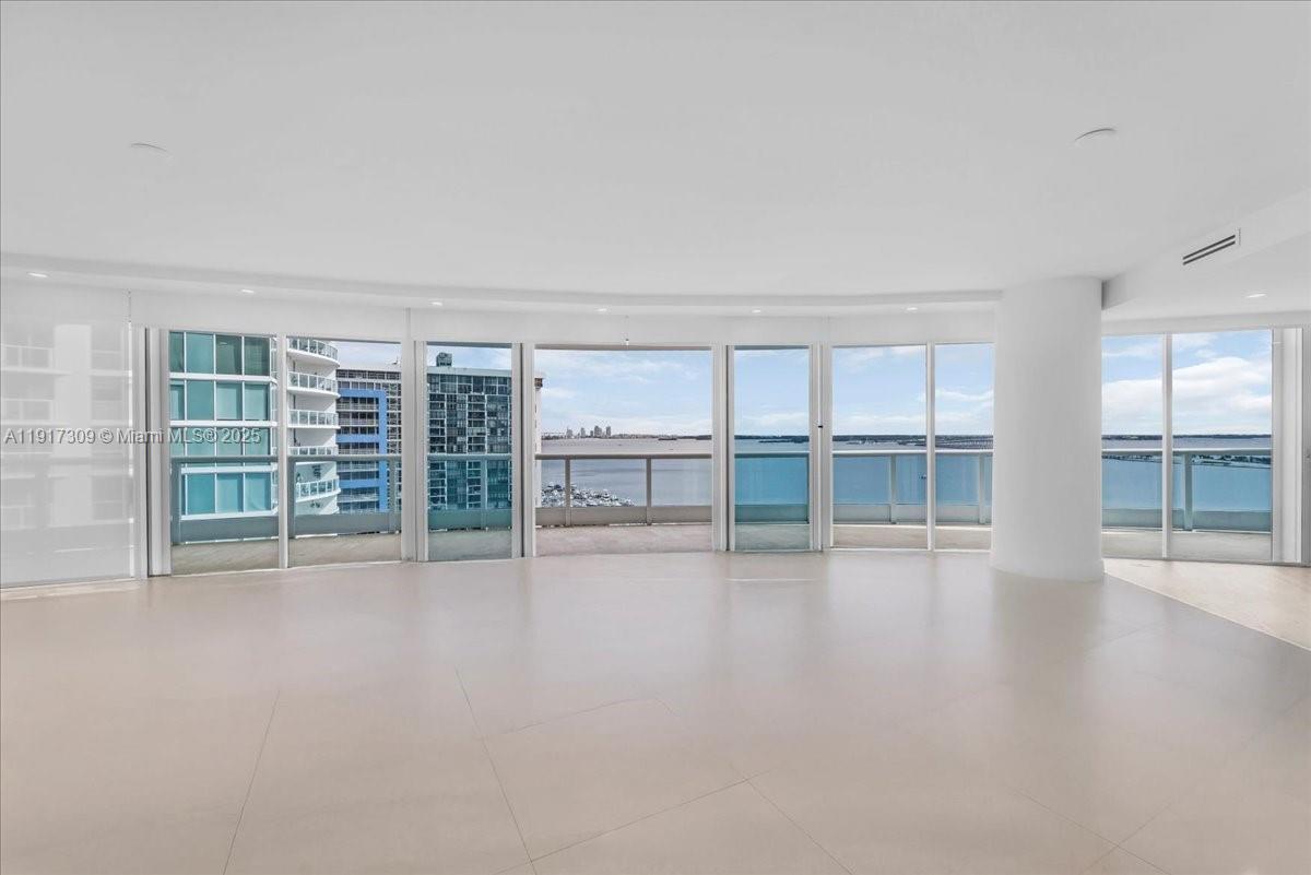 2127 Brickell Ave #1701, Miami FL 33129