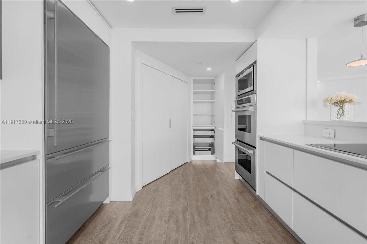 2127 Brickell Ave #1701, Miami FL 33129
