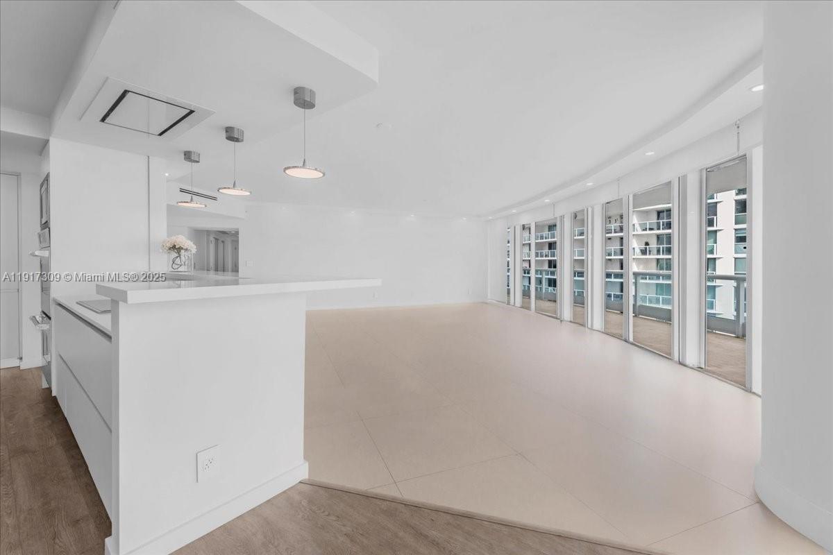 2127 Brickell Ave #1701, Miami FL 33129