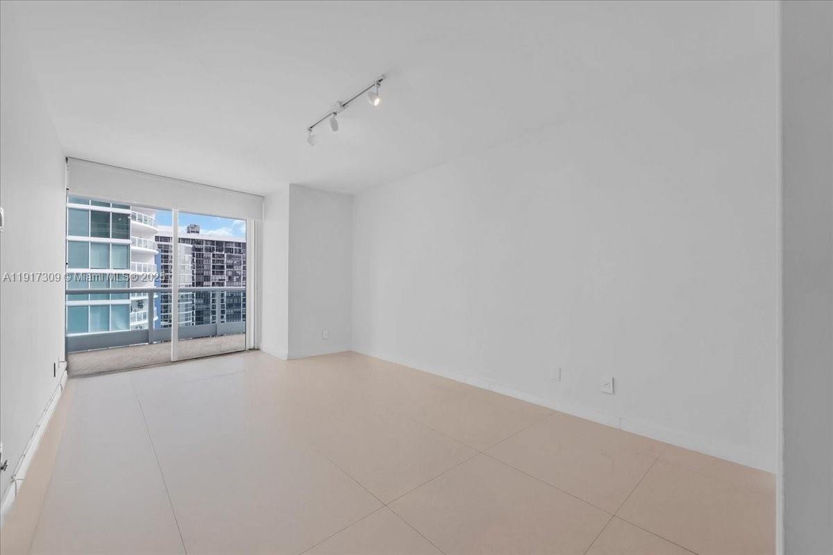 2127 Brickell Ave #1701, Miami FL 33129