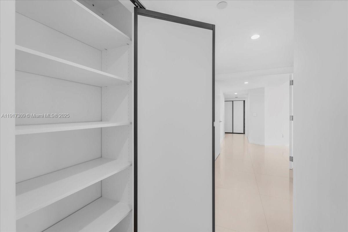 2127 Brickell Ave #1701, Miami FL 33129