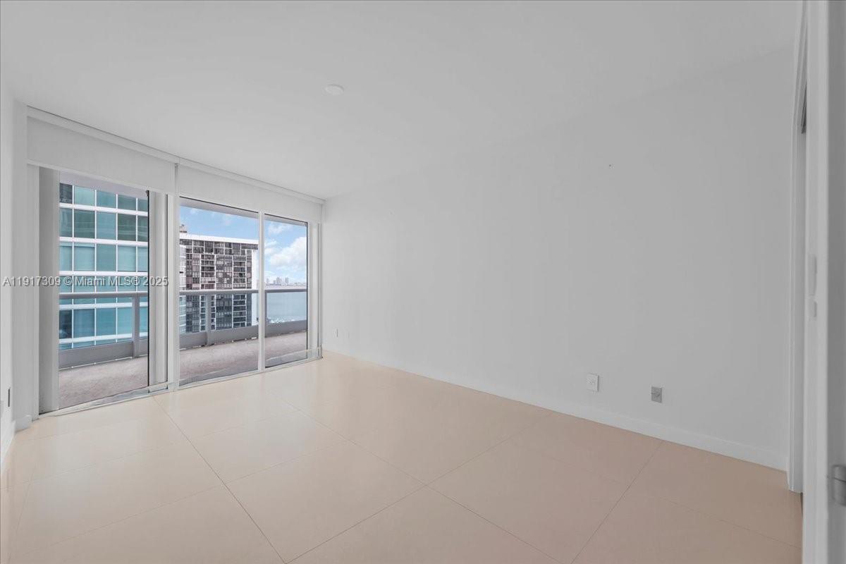 2127 Brickell Ave #1701, Miami FL 33129