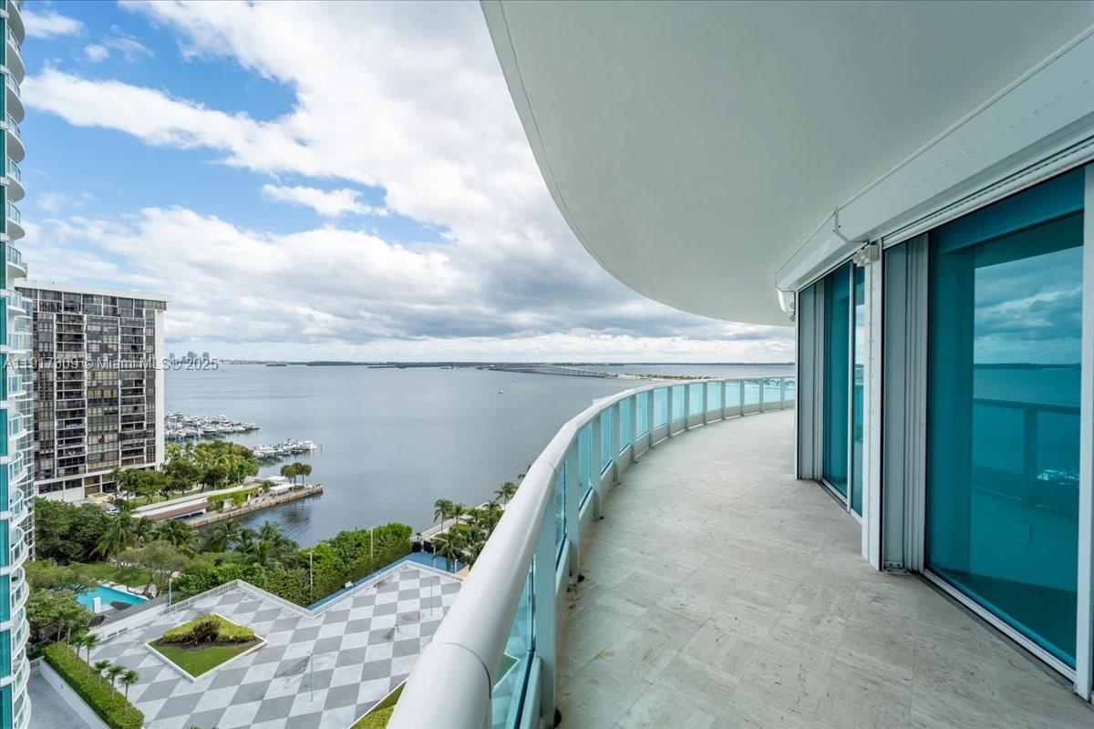 2127 Brickell Ave #1701, Miami FL 33129