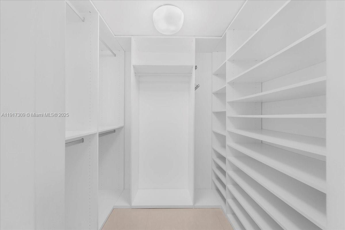 2127 Brickell Ave #1701, Miami FL 33129