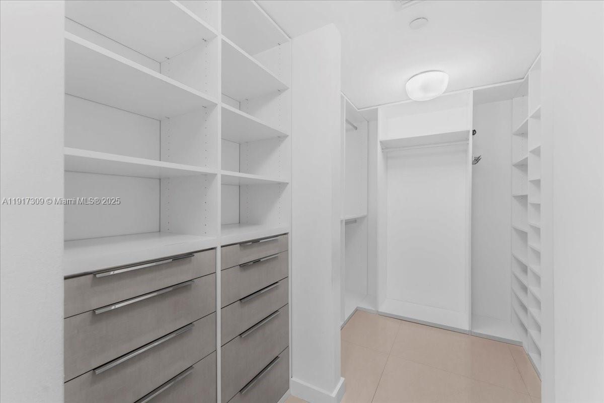 2127 Brickell Ave #1701, Miami FL 33129