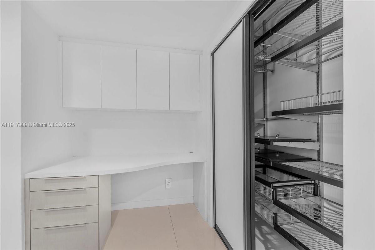 2127 Brickell Ave #1701, Miami FL 33129