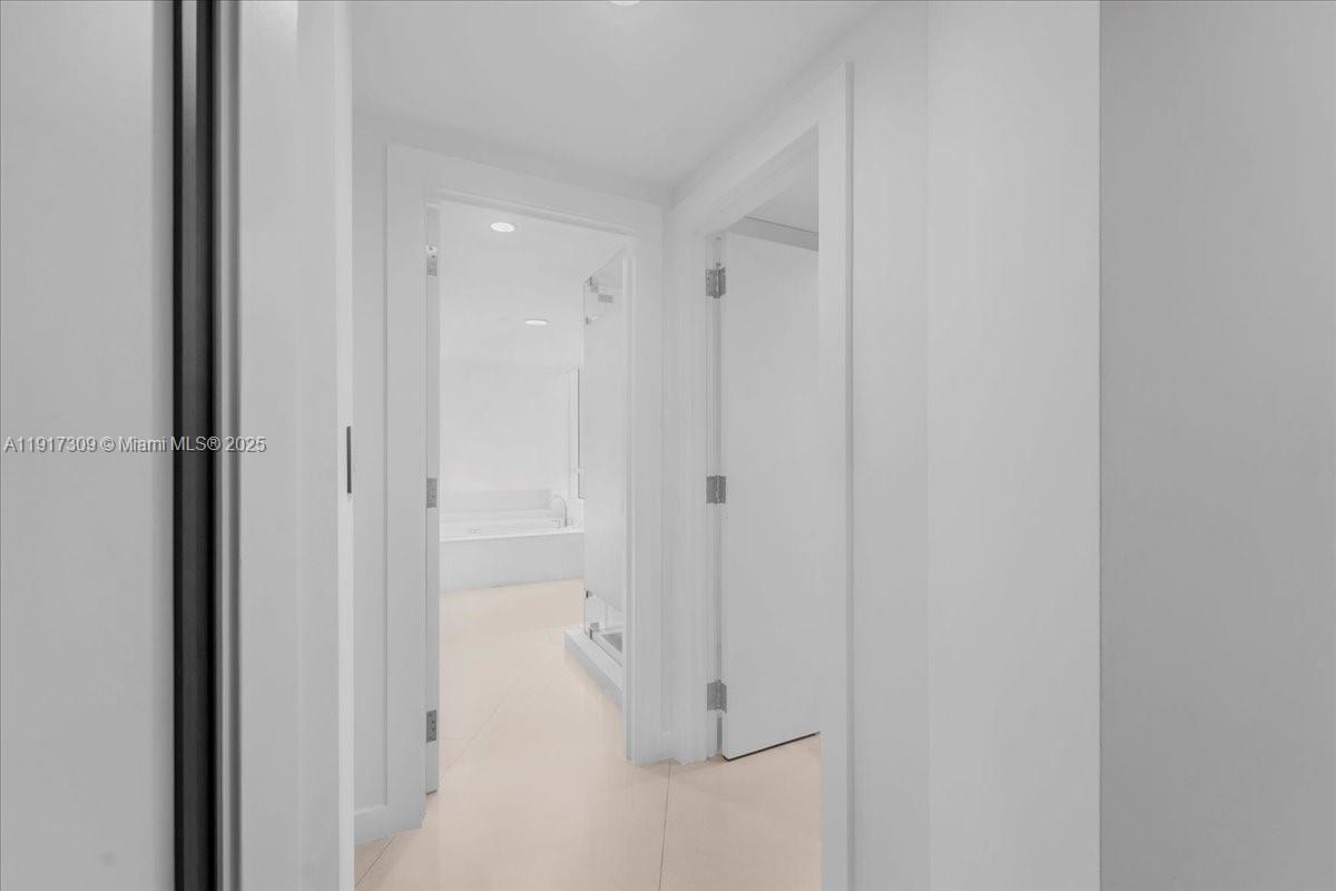 2127 Brickell Ave #1701, Miami FL 33129