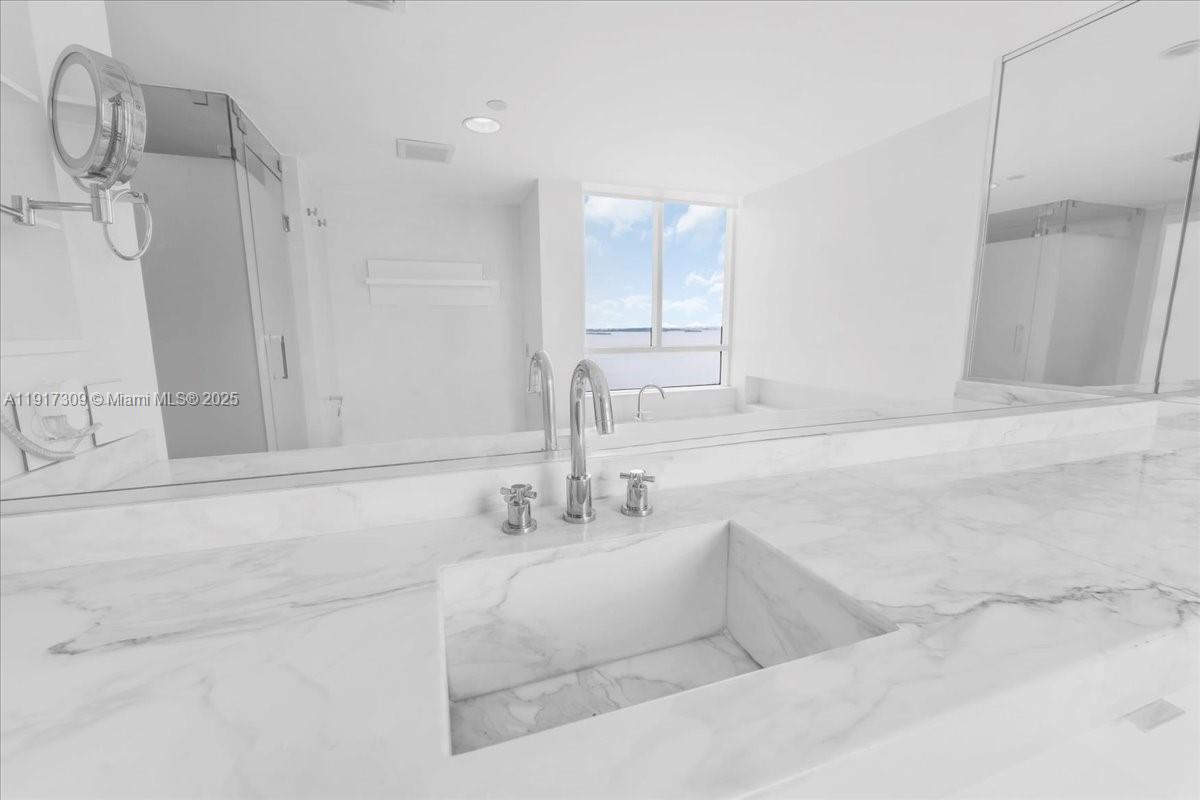 2127 Brickell Ave #1701, Miami FL 33129
