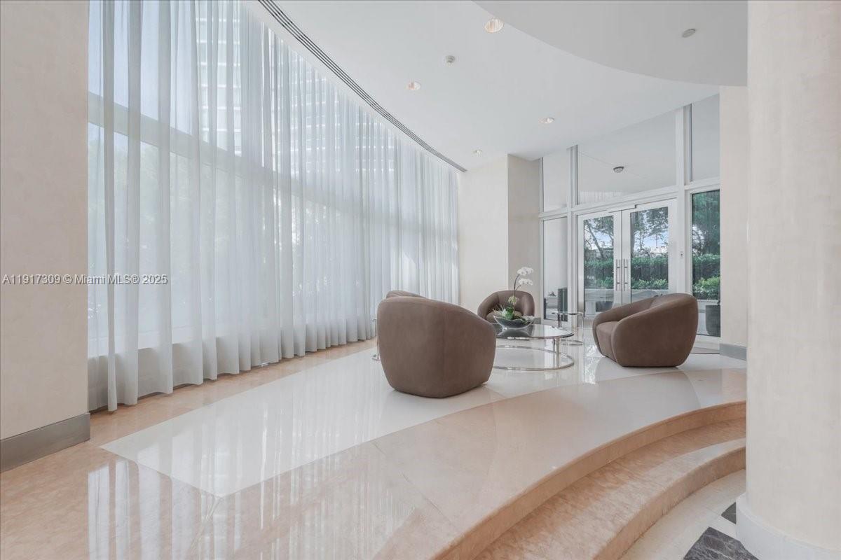 2127 Brickell Ave #1701, Miami FL 33129