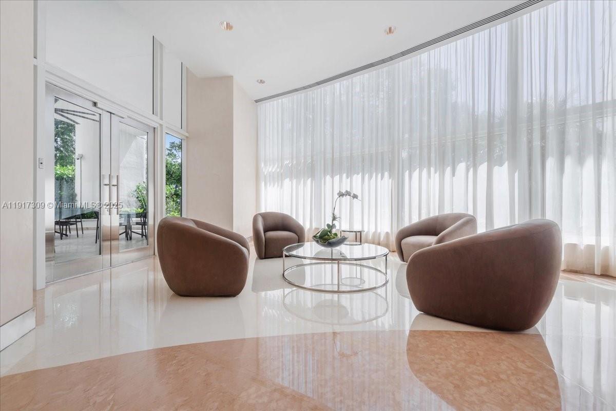 2127 Brickell Ave #1701, Miami FL 33129