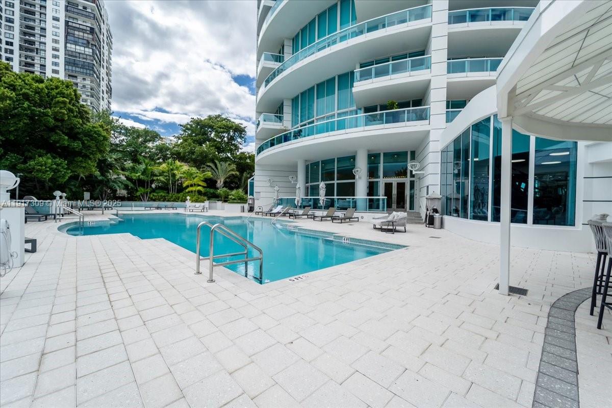 2127 Brickell Ave #1701, Miami FL 33129