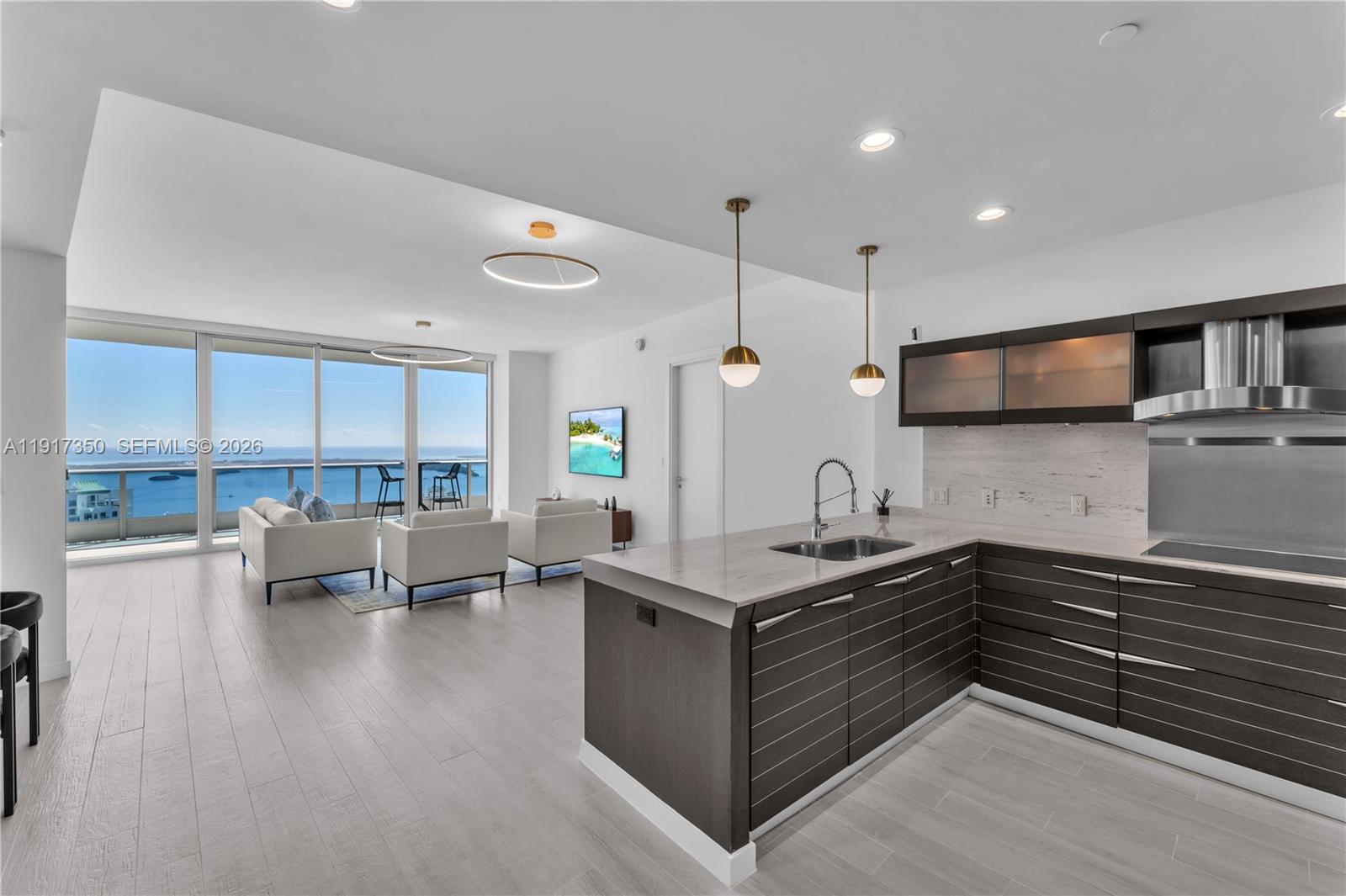 200 Biscayne Boulevard Way #5103, Miami FL 33131
