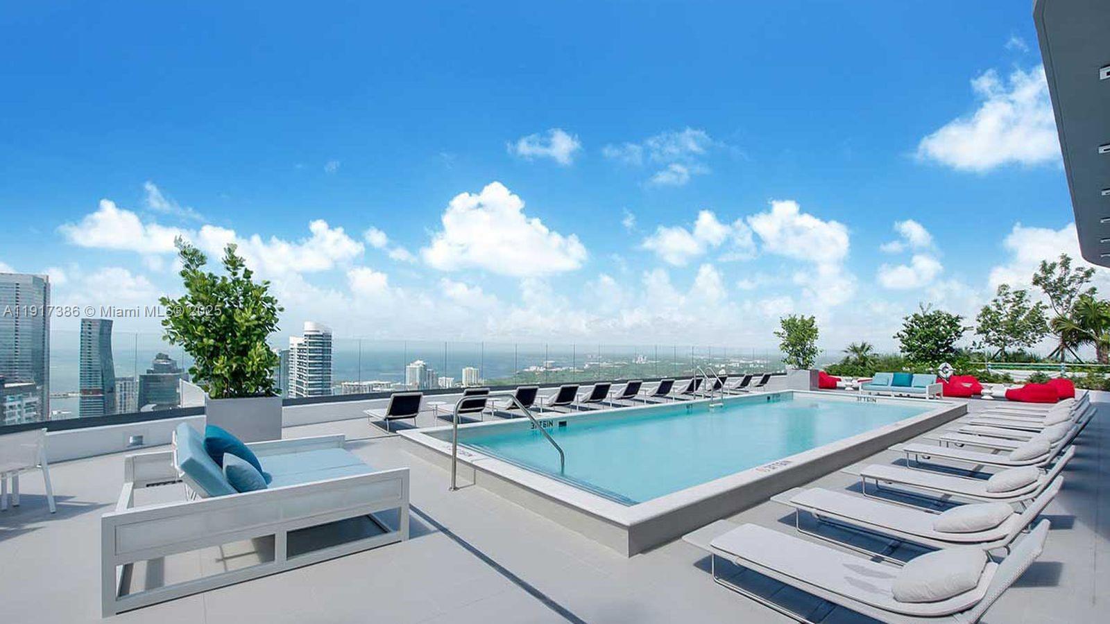 55 SW 9th St #2305, Miami FL 33130