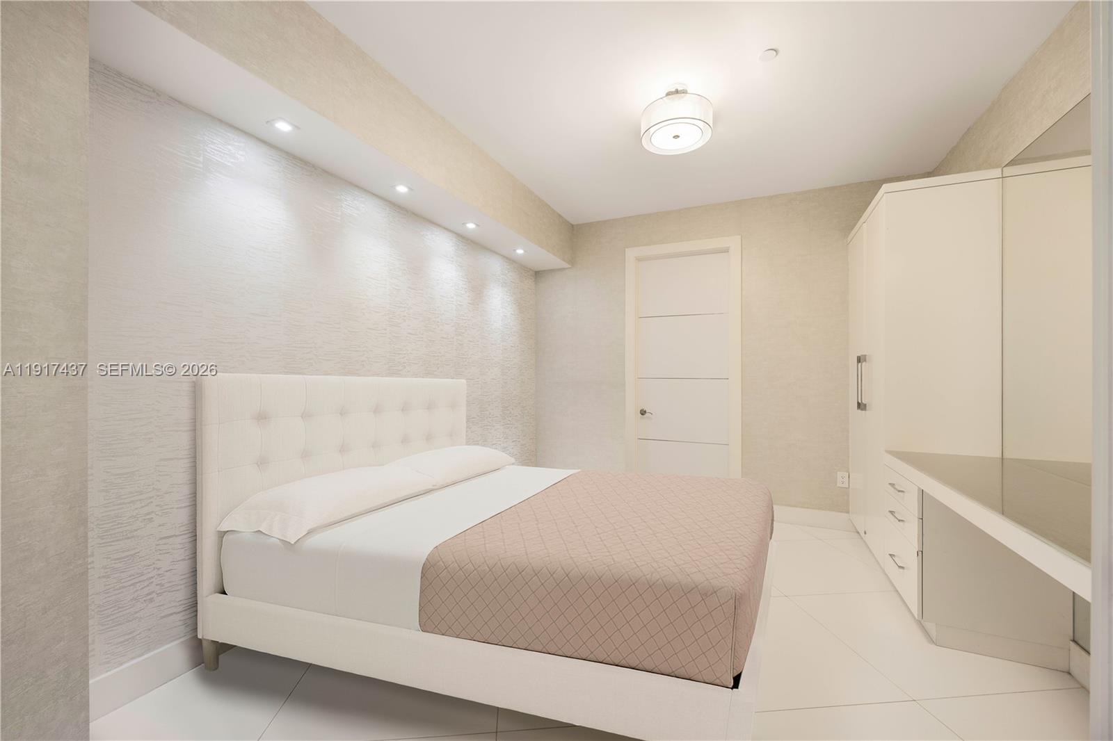 15811 Collins Ave #4107, Sunny Isles Beach FL 33160
