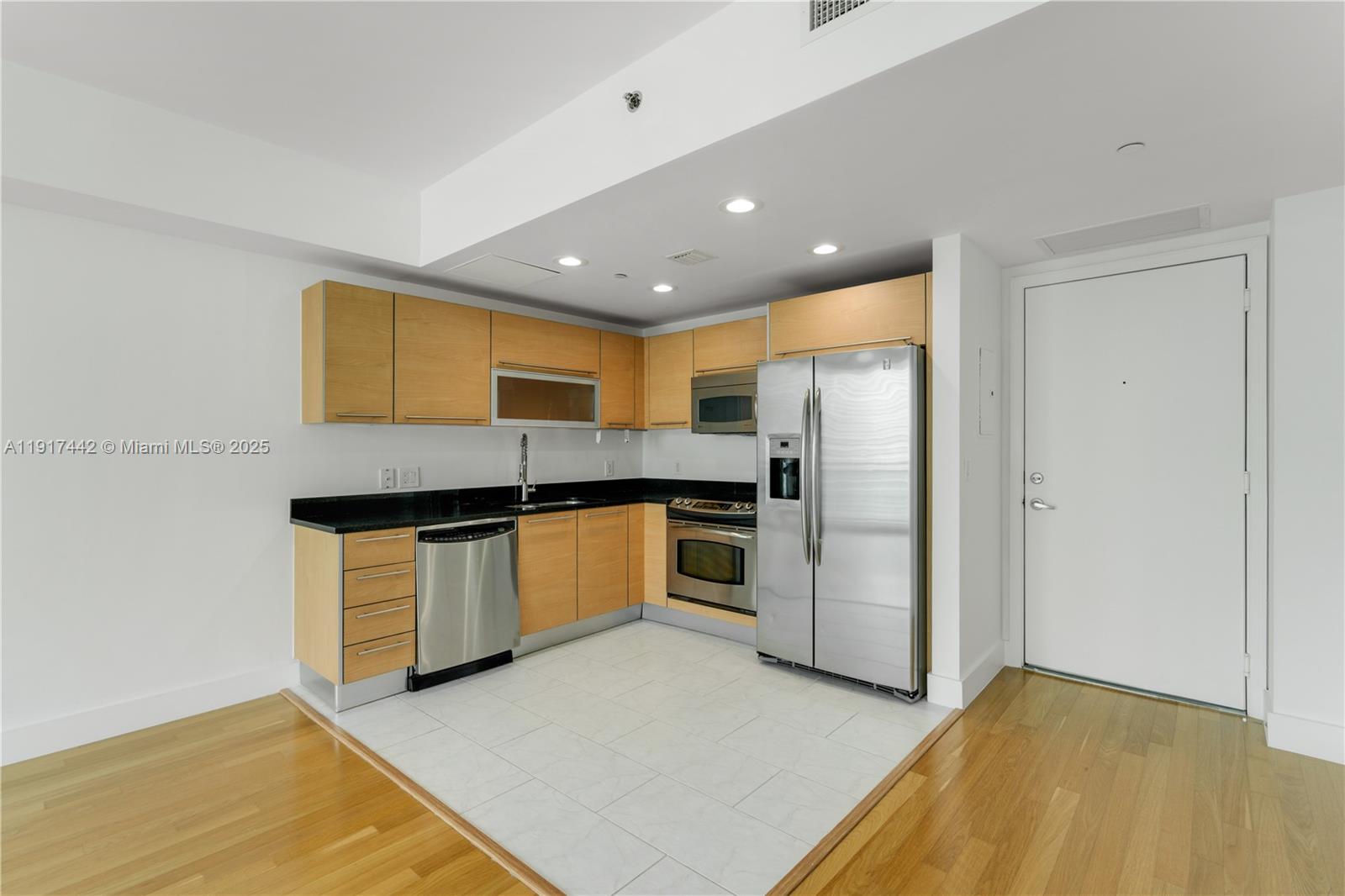 950 Brickell Bay Dr #3008, Miami FL 33131