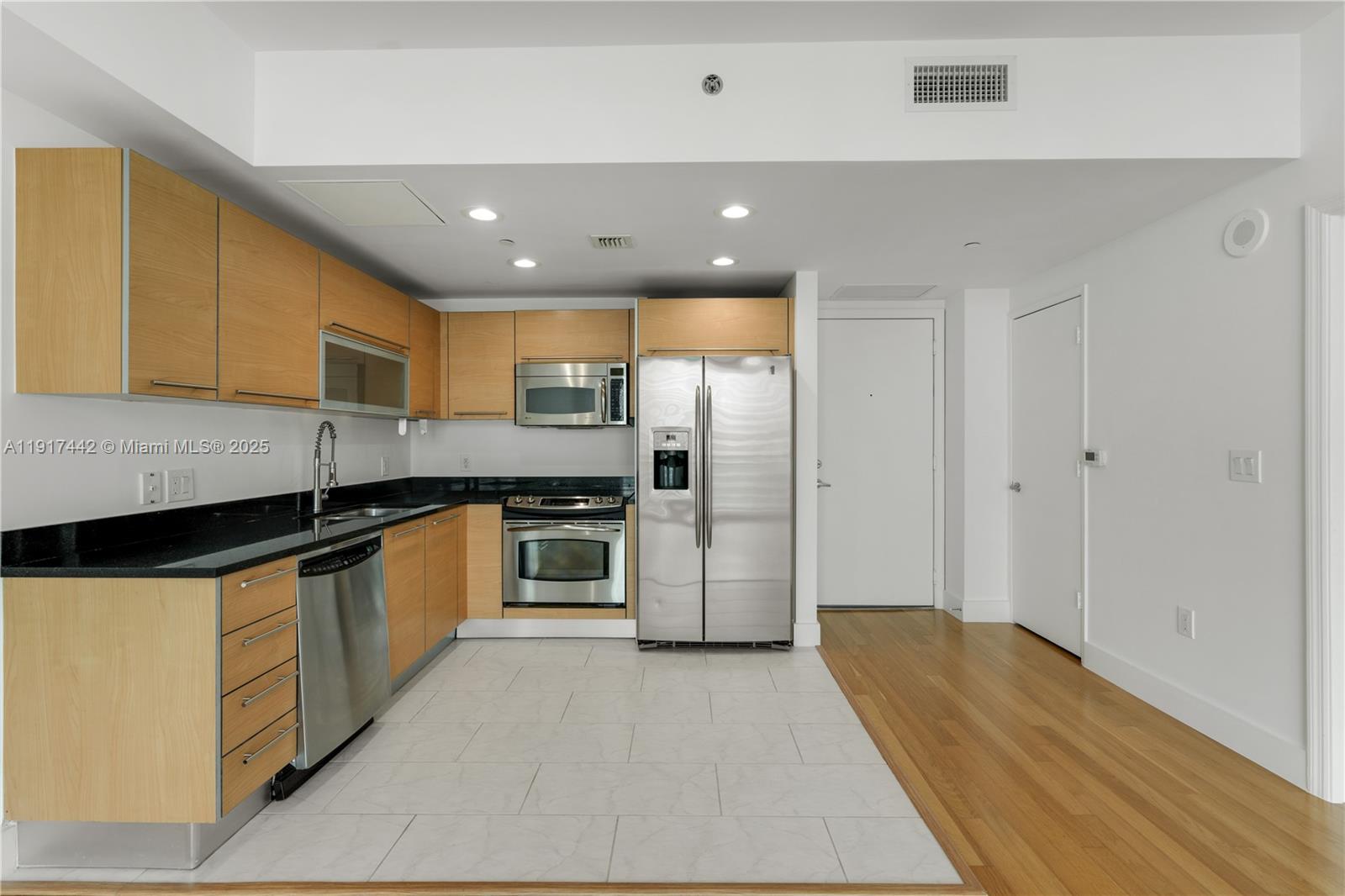 950 Brickell Bay Dr #3008, Miami FL 33131