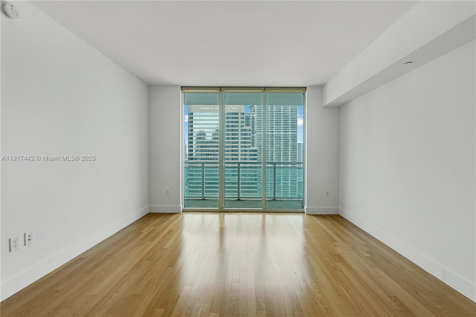 950 Brickell Bay Dr #3008, Miami FL 33131
