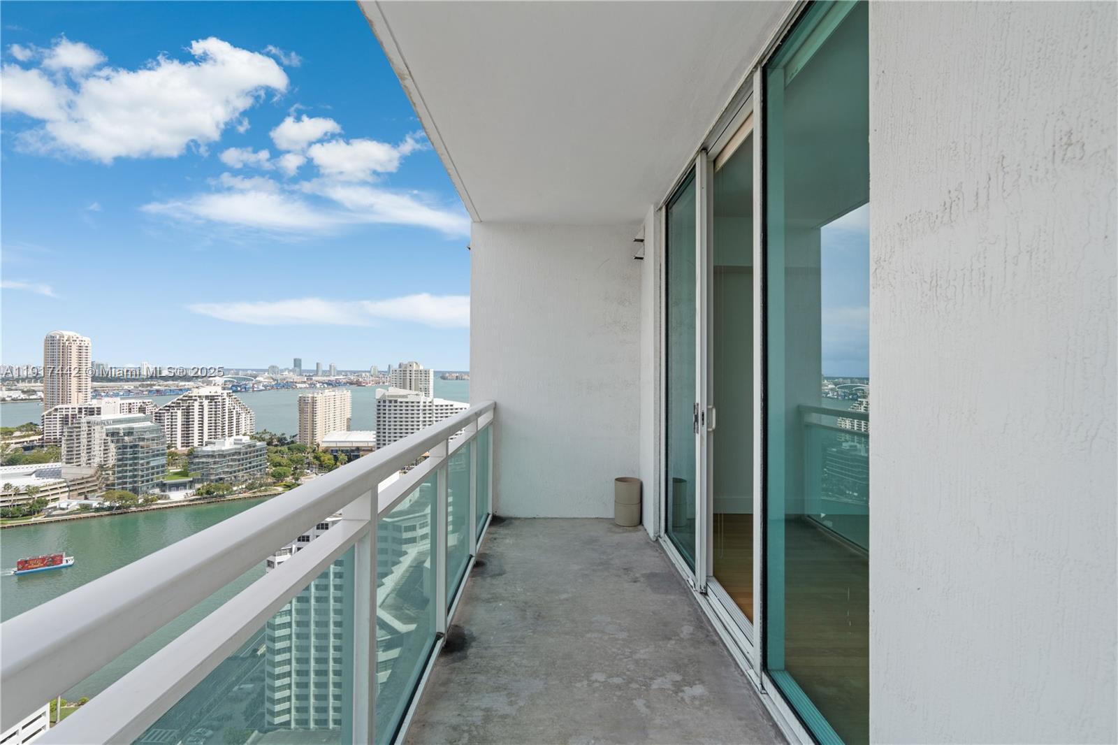 950 Brickell Bay Dr #3008, Miami FL 33131