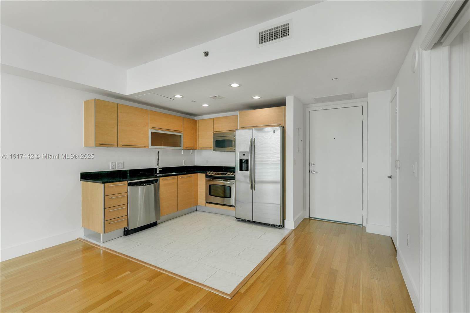 950 Brickell Bay Dr #3008, Miami FL 33131