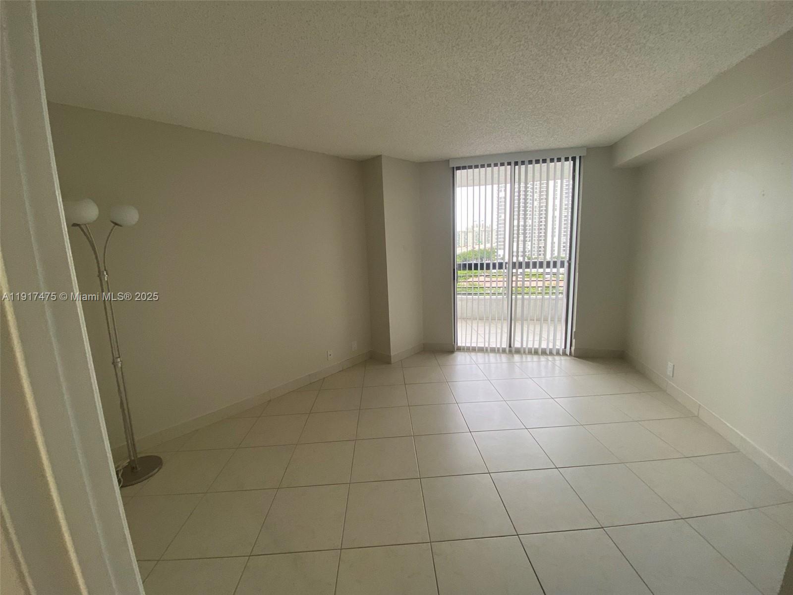 3400 NE 192nd St #1010, Aventura FL 33180