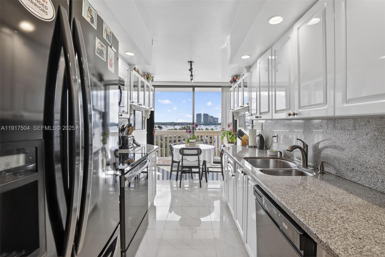 1000 Island Blvd #602, Aventura FL 33160
